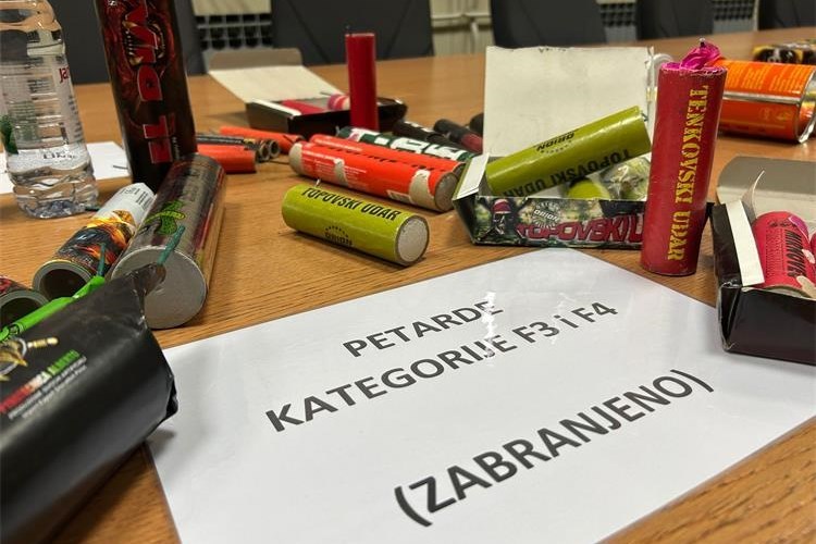 Slika /PU_KA/PU_info/2025/Mir-I-dobro_prosinac_2025/WhatsApp Image 2025-12-22 at 13.38.14 (1).jpeg